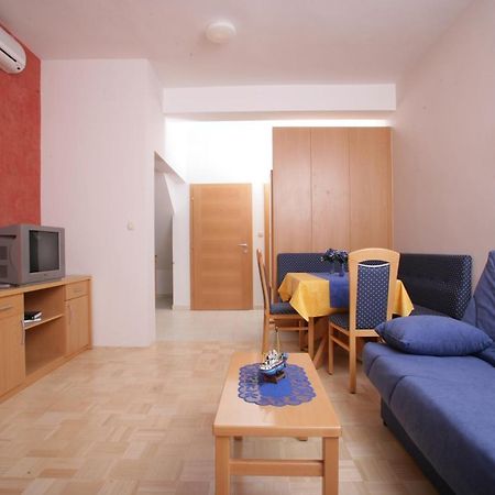 Apartments Villa Adriatica Biograd Na Moru Exterior foto