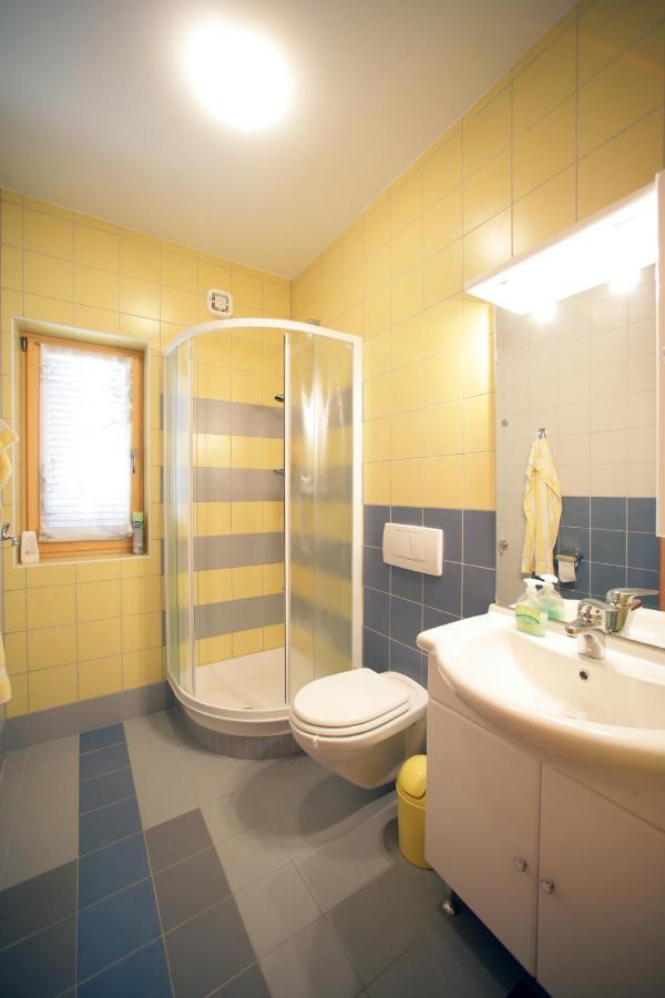 Apartments Villa Adriatica Biograd Na Moru Exterior foto