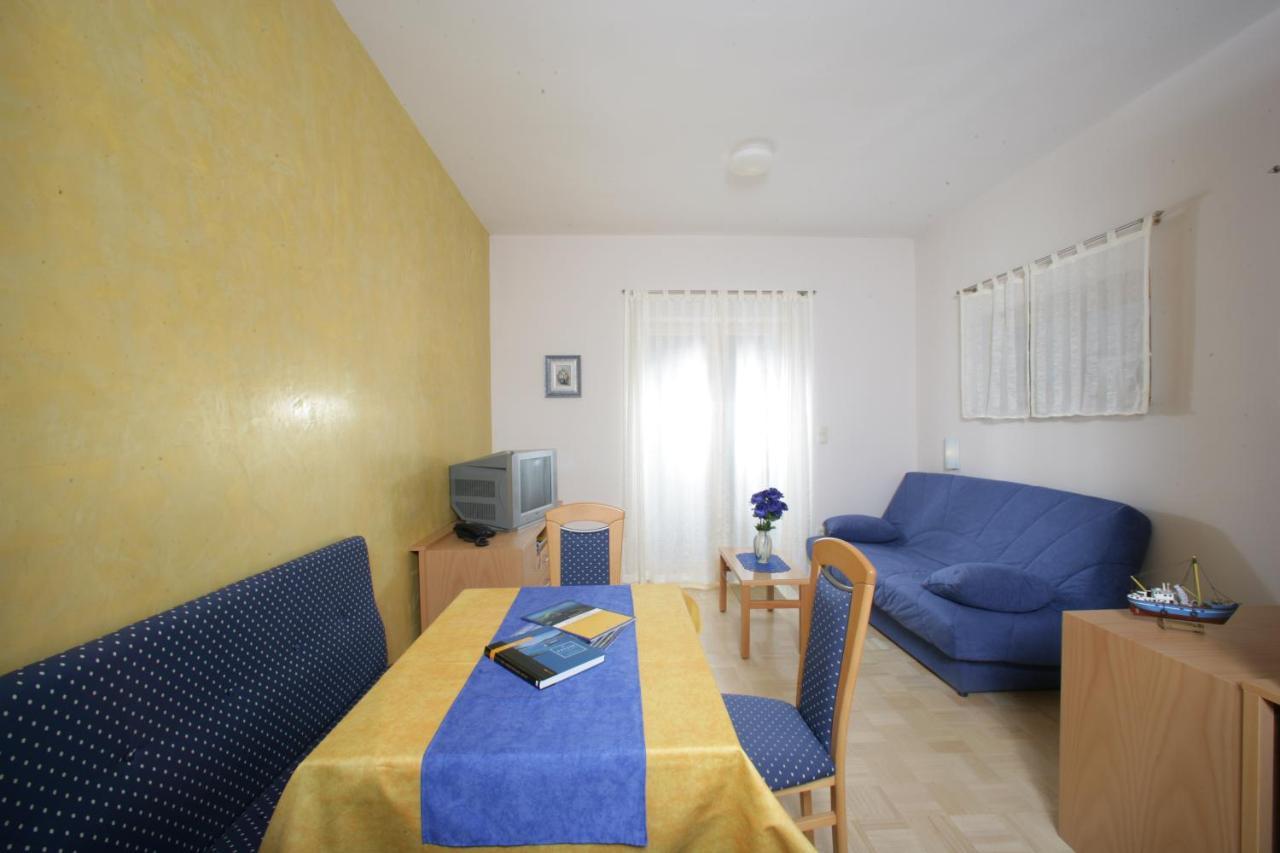 Apartments Villa Adriatica Biograd Na Moru Exterior foto