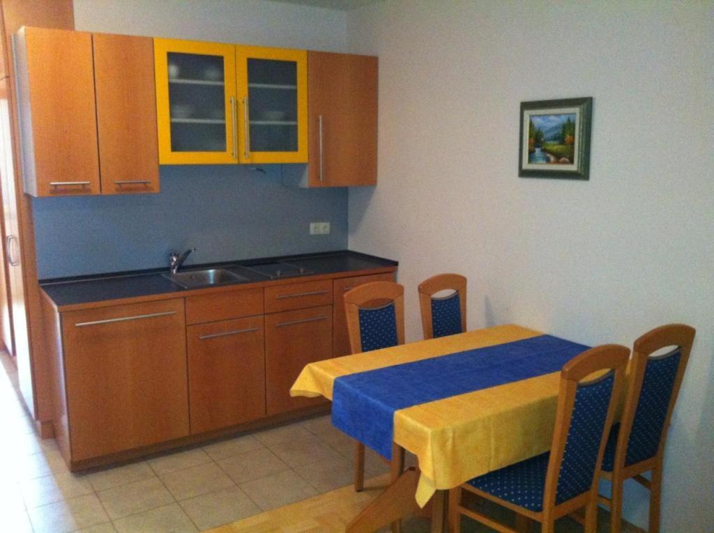 Apartments Villa Adriatica Biograd Na Moru Exterior foto