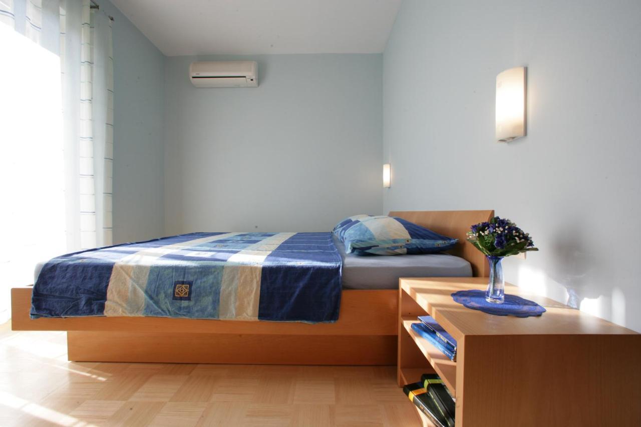 Apartments Villa Adriatica Biograd Na Moru Exterior foto
