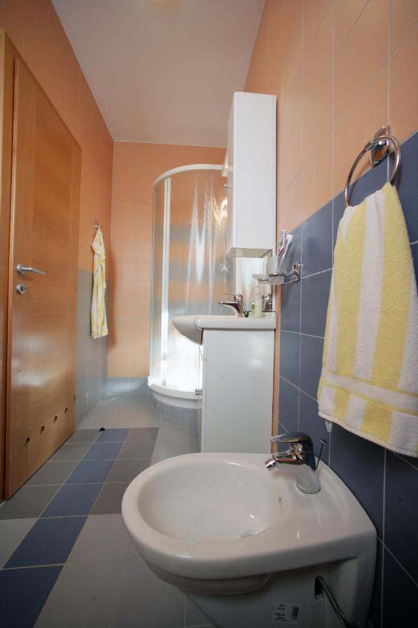 Apartments Villa Adriatica Biograd Na Moru Exterior foto